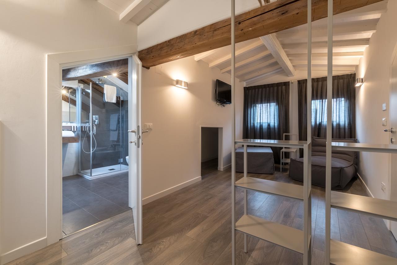 Pensión La Loggia Della Luna 5*